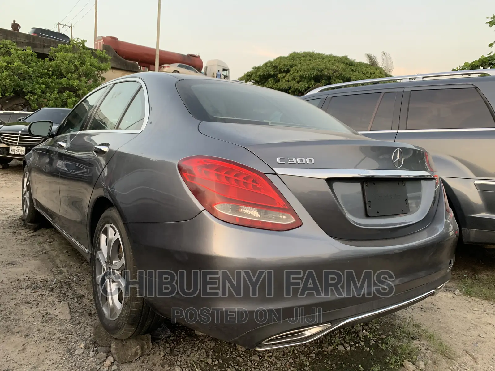 Mercedes-Benz C300 Luxury 4matic Sedan AWD (2.0L 4cyl 7A) 2017 Gray