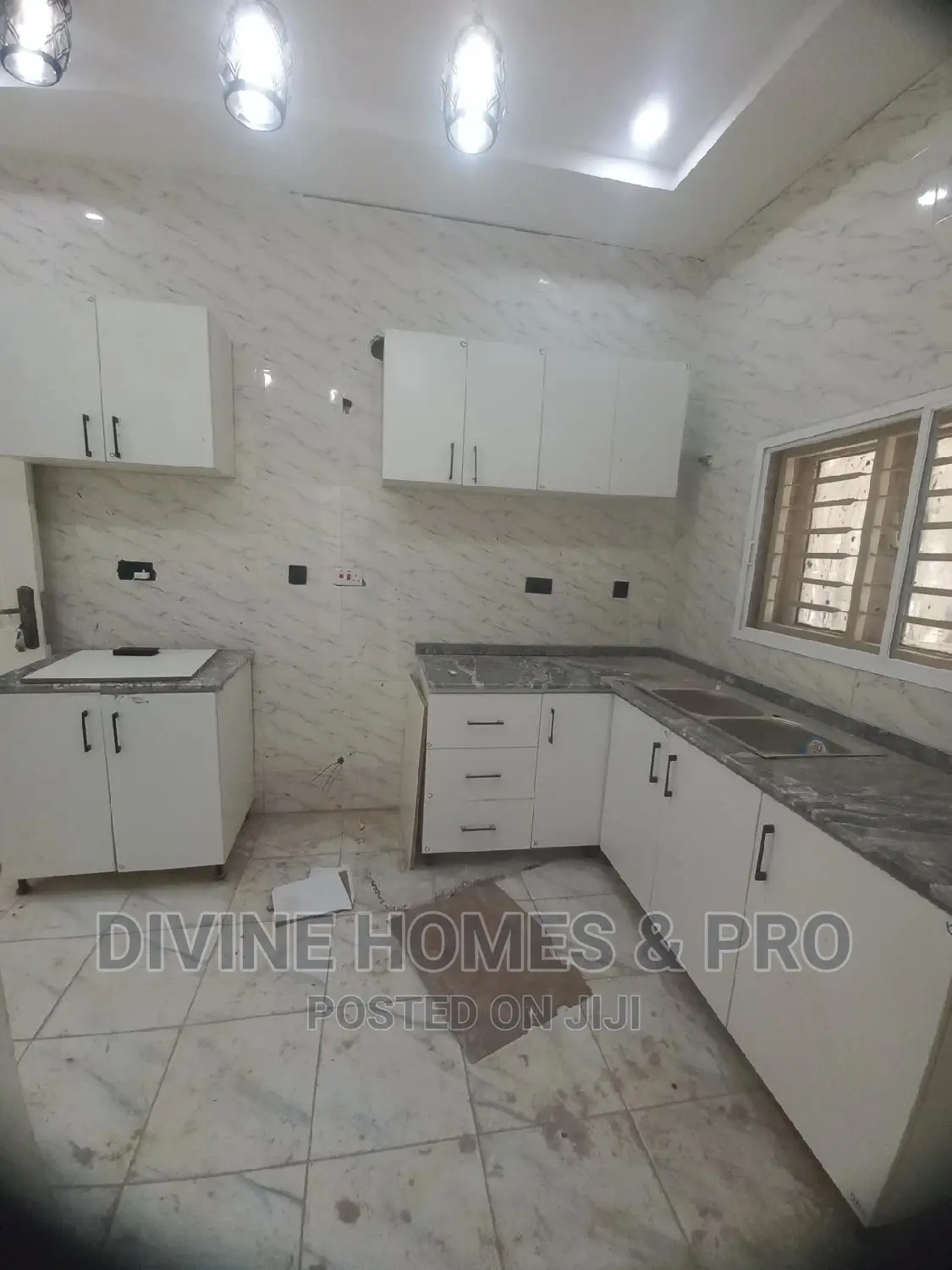 3bdrm Block of Flats in Katampe (Main) for sale