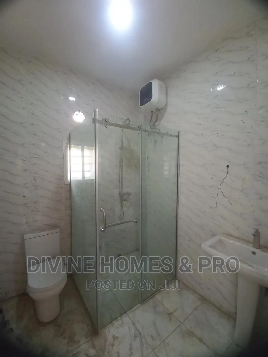 3bdrm Block of Flats in Katampe (Main) for sale