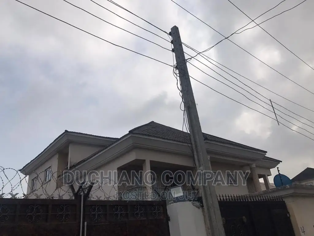 Furnished 5bdrm Duplex in Igbo-efon for sale