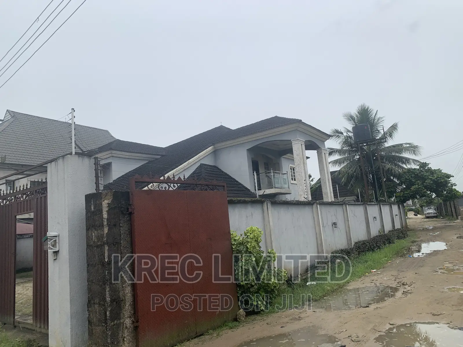 5bdrm Duplex in Iwofe Rd, Port-Harcourt for sale