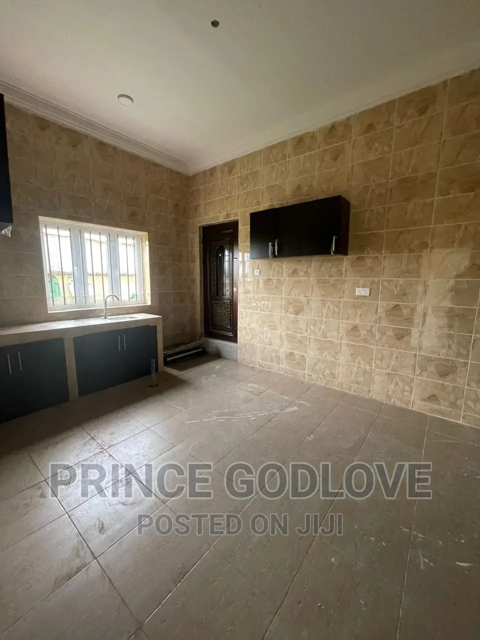 3bdrm Apartment in Munach Estate, Dawaki for rent
