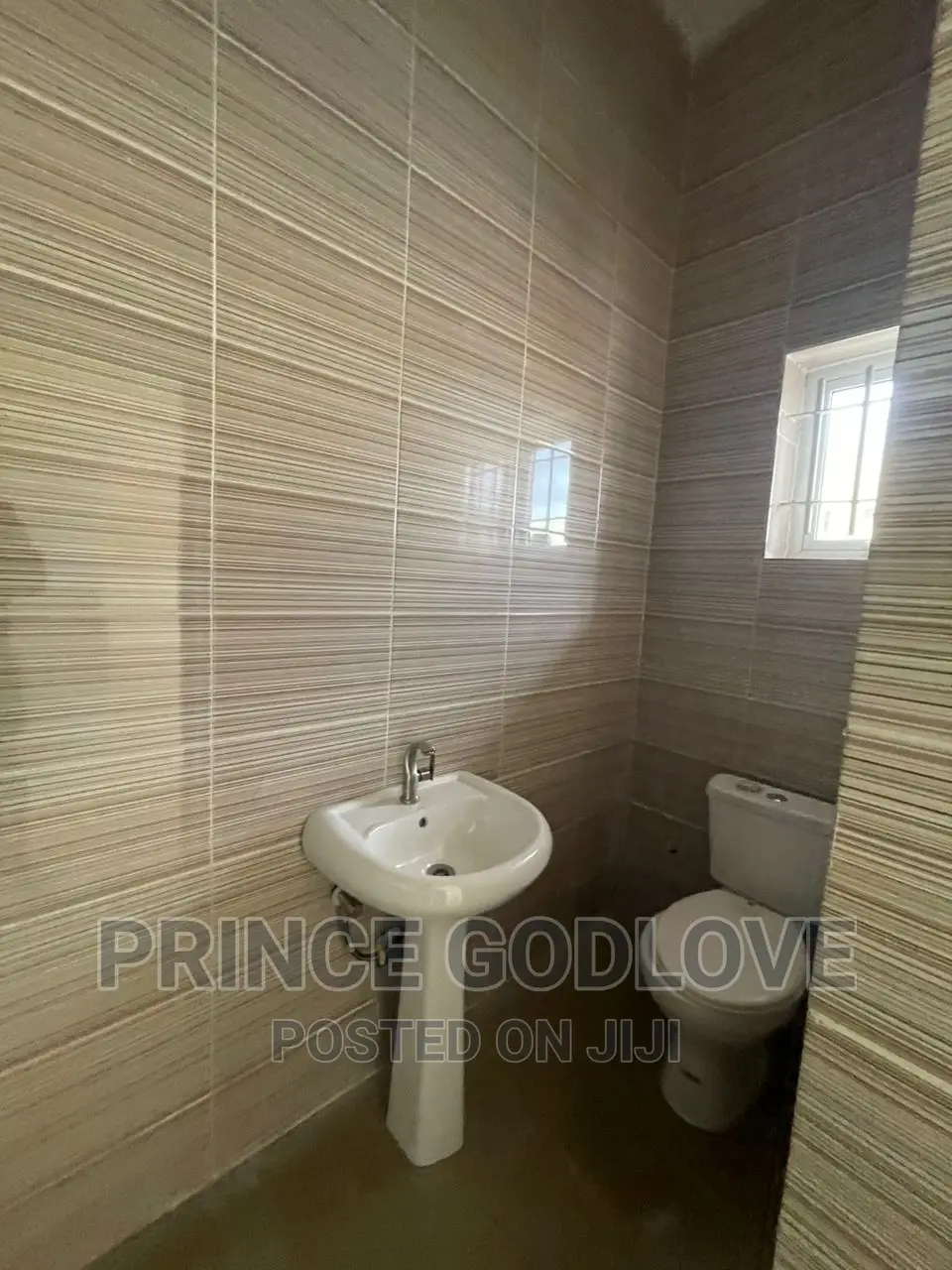 3bdrm Apartment in Munach Estate, Dawaki for rent