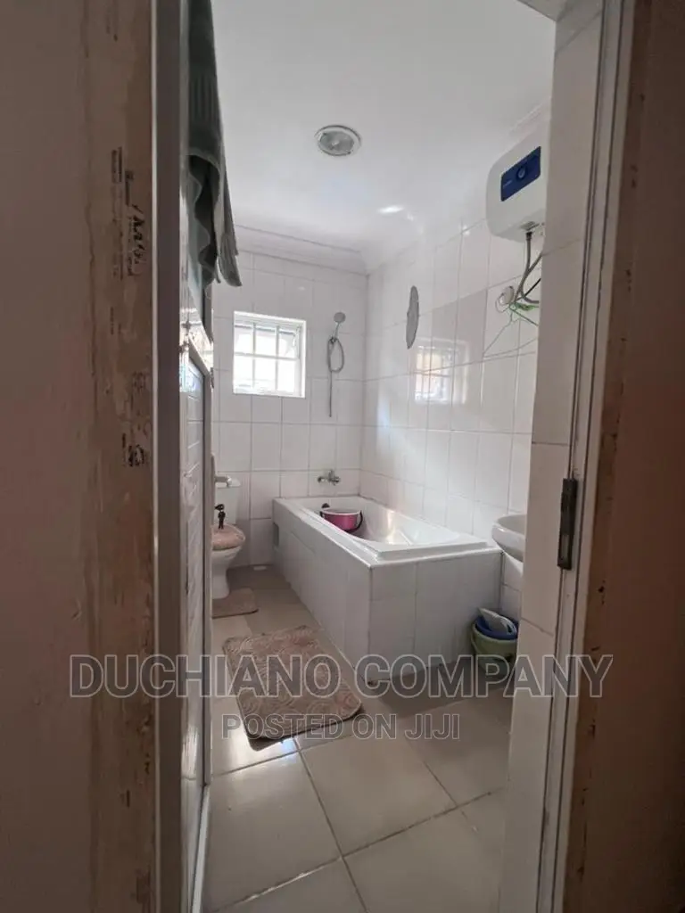 Furnished 5bdrm Duplex in Igbo-efon for sale