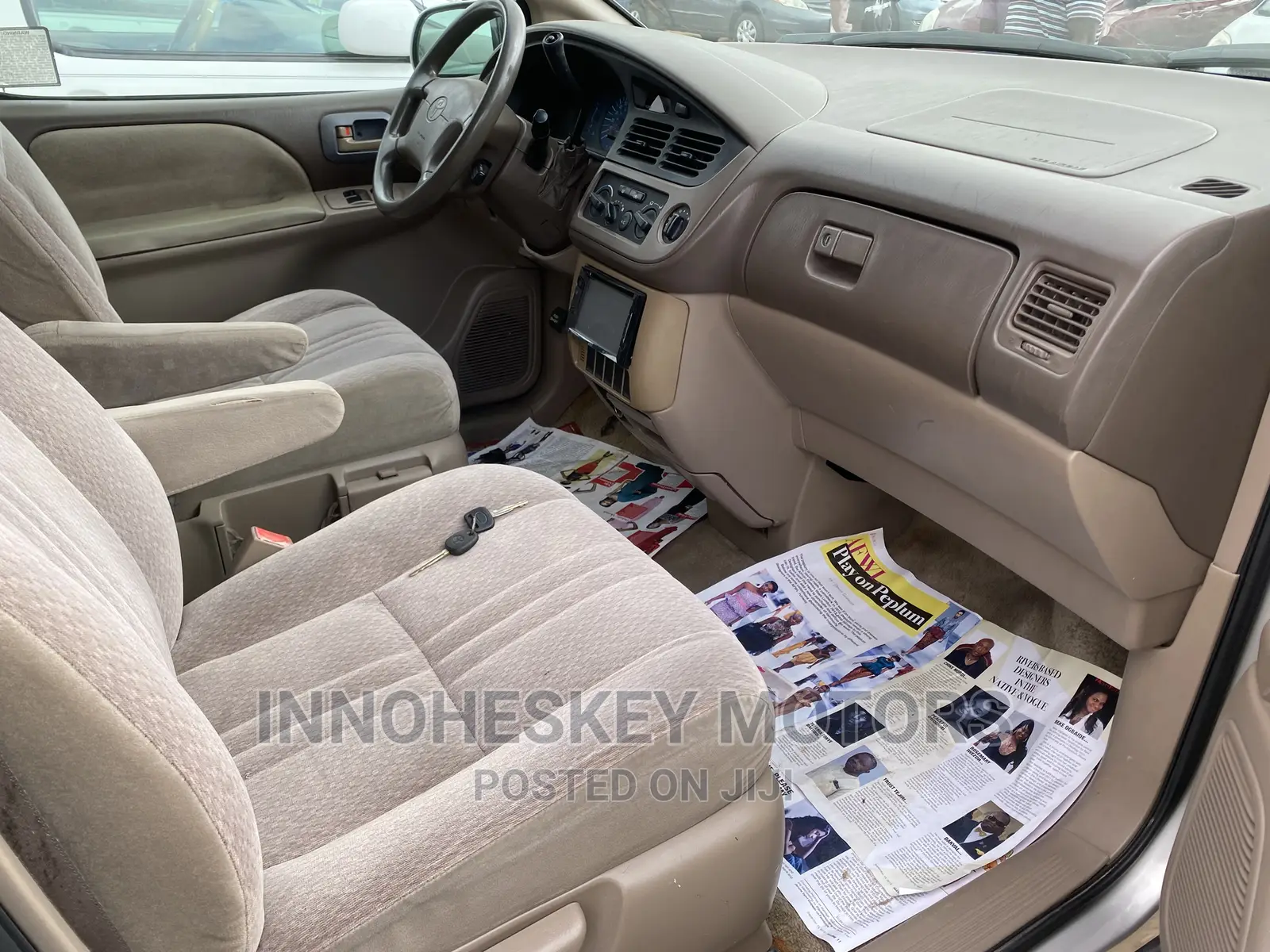Toyota Sienna CE & 1 hatch 2000 Gold