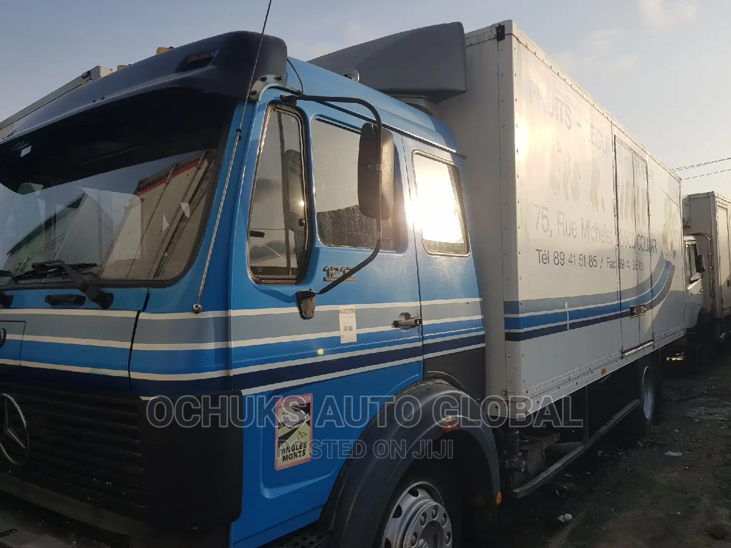 MM/Benz Truck Container Body 1217 Model