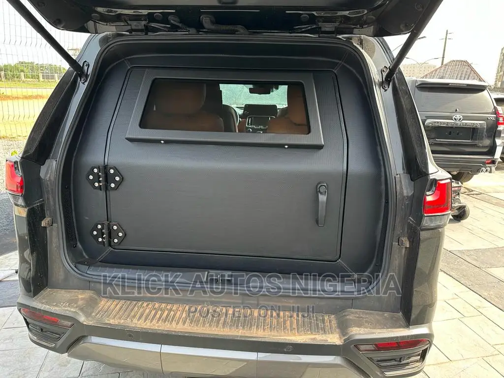 New Lexus LX 2025 Black
