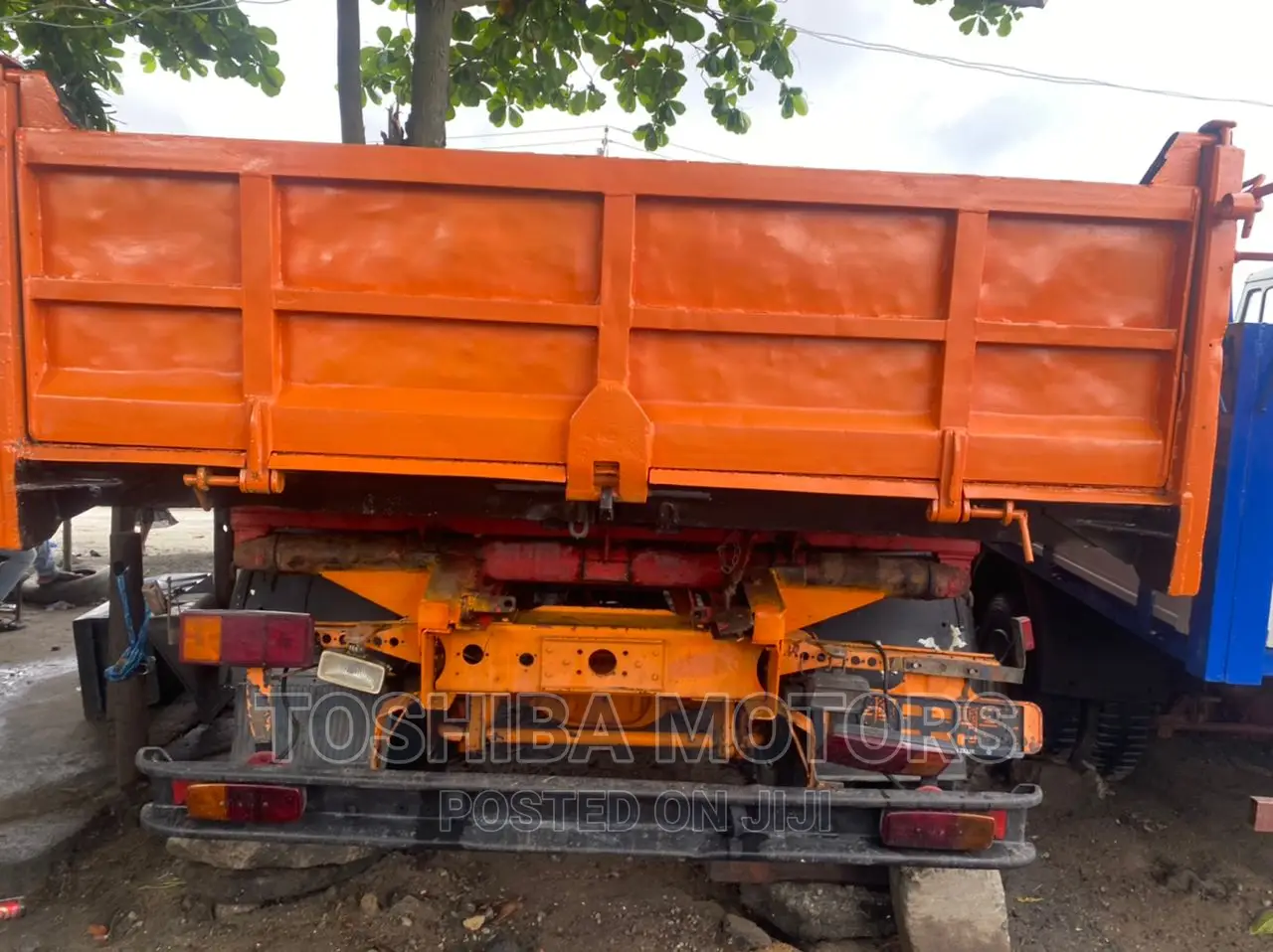 1414 Mercedes Benz Tipper