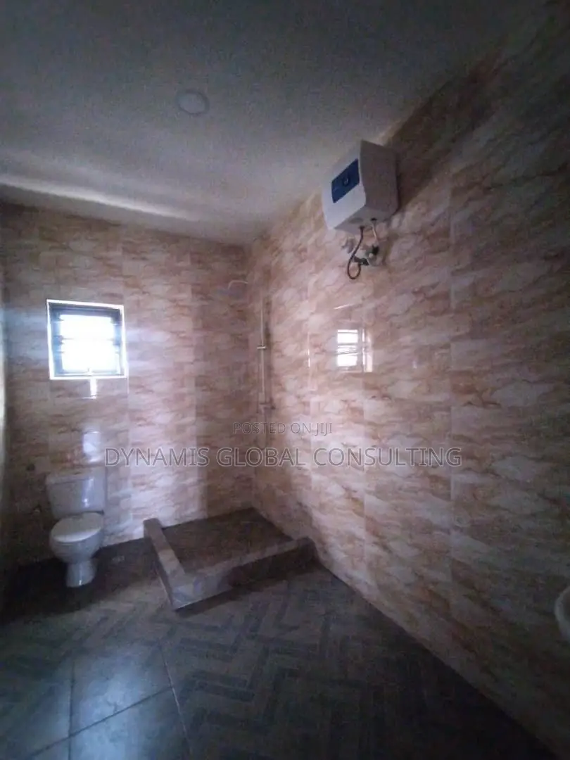 Furnished 5bdrm Duplex in Magodo Phase 2 for sale