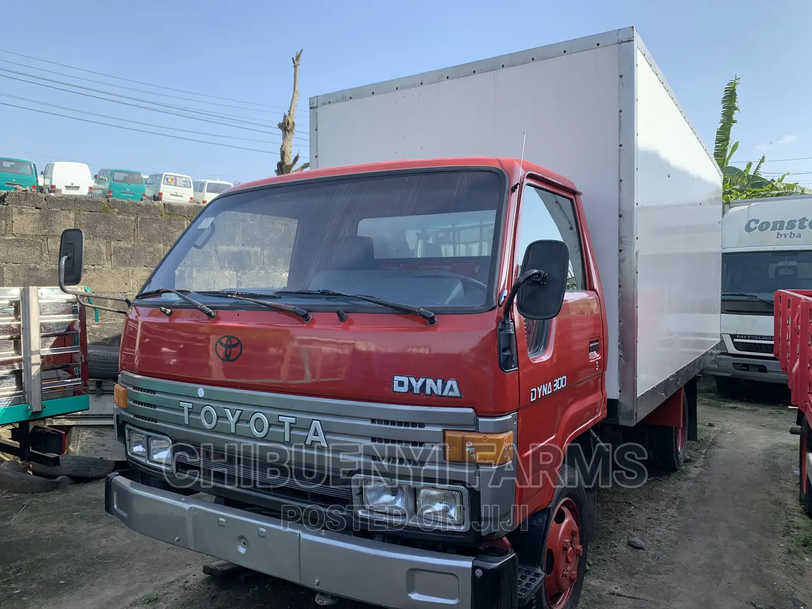 Toyota Dyna Container Truck