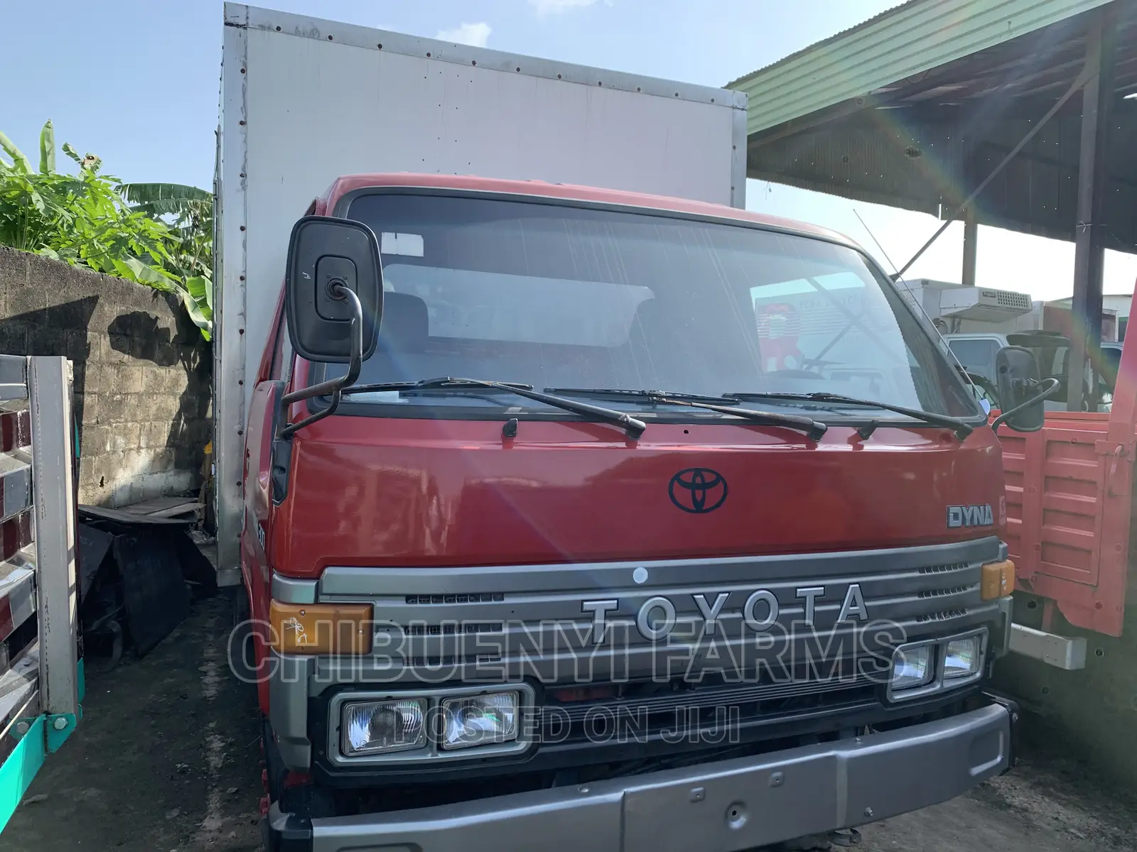 Toyota Dyna Container Truck