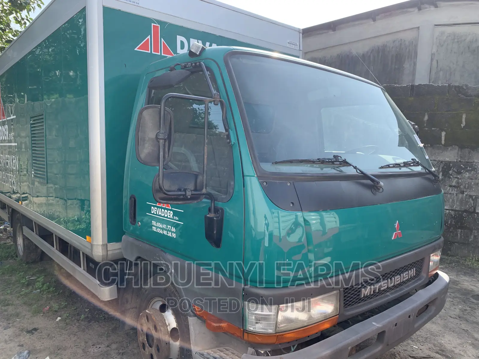 Mitsubishi Container Truck