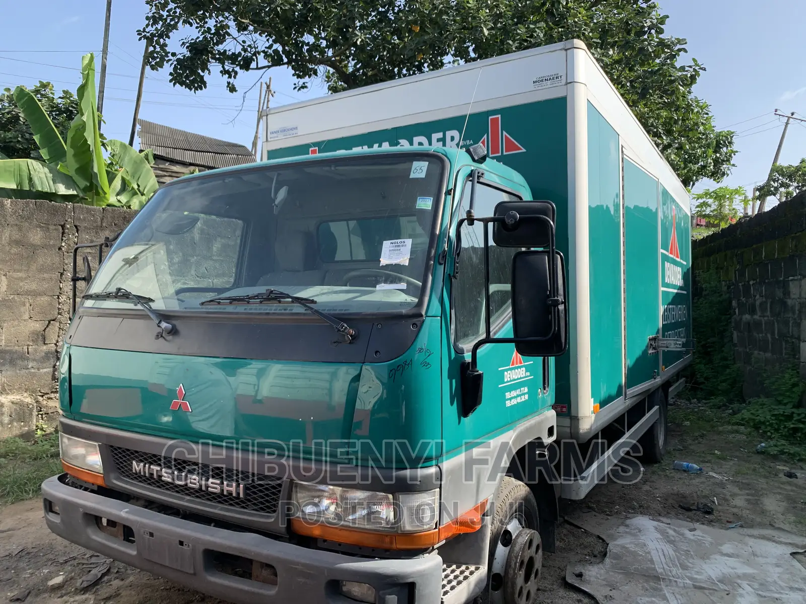 Mitsubishi Container Truck