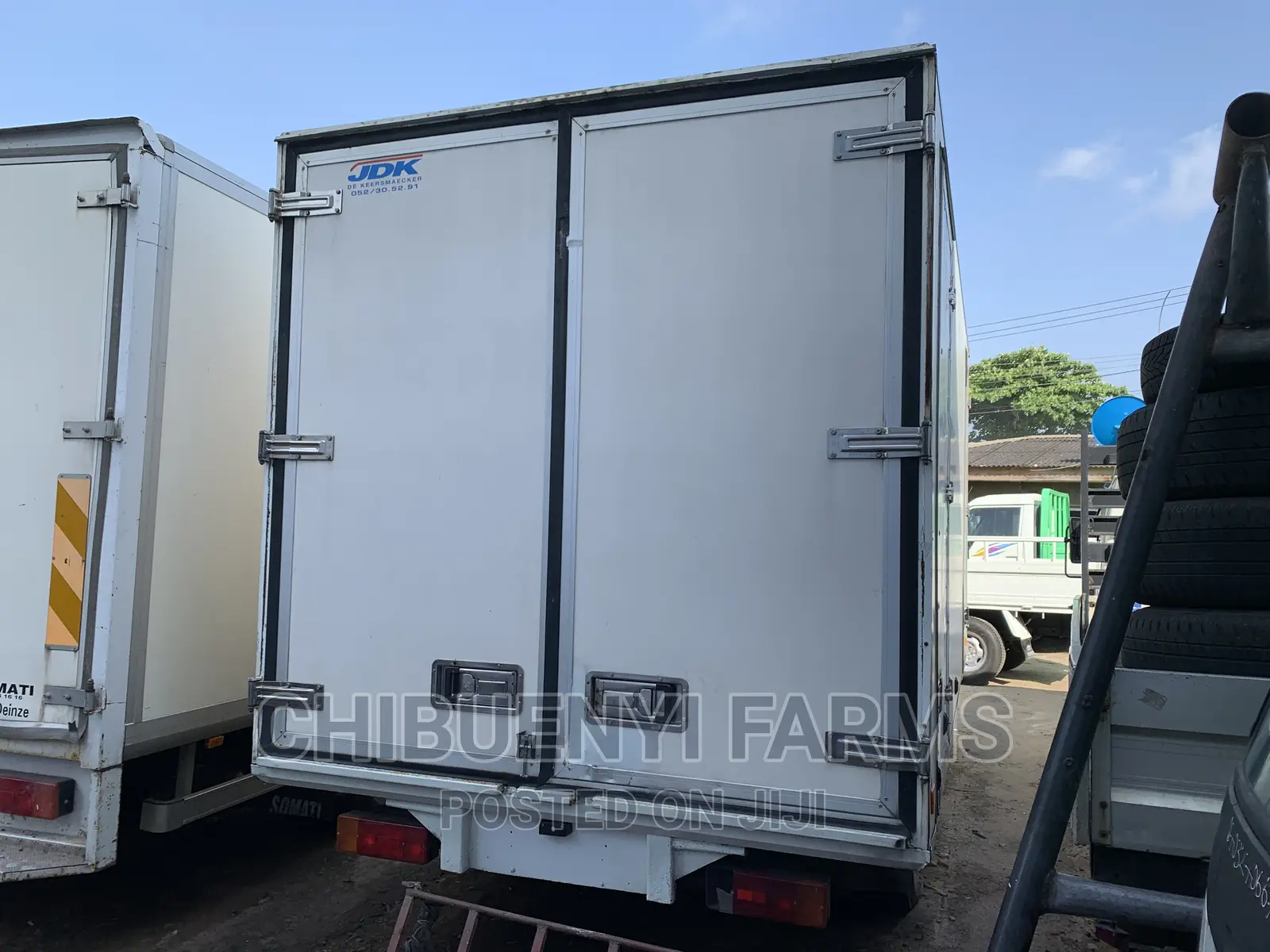 Mitsubishi Cooling Van (8-Tons)
