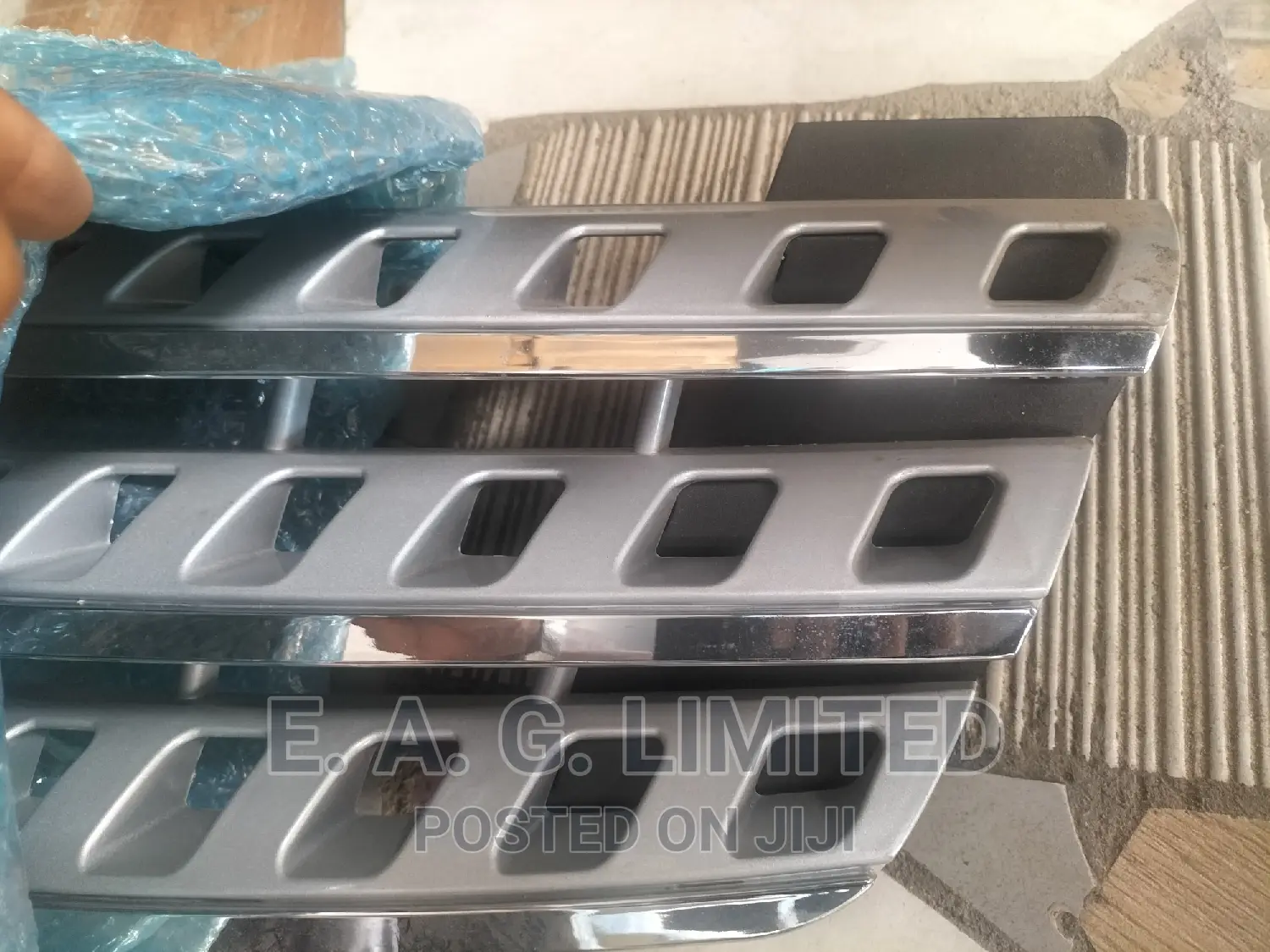 Mercedes ML W164 Chrome Front Grill 2006-2009 1648880141