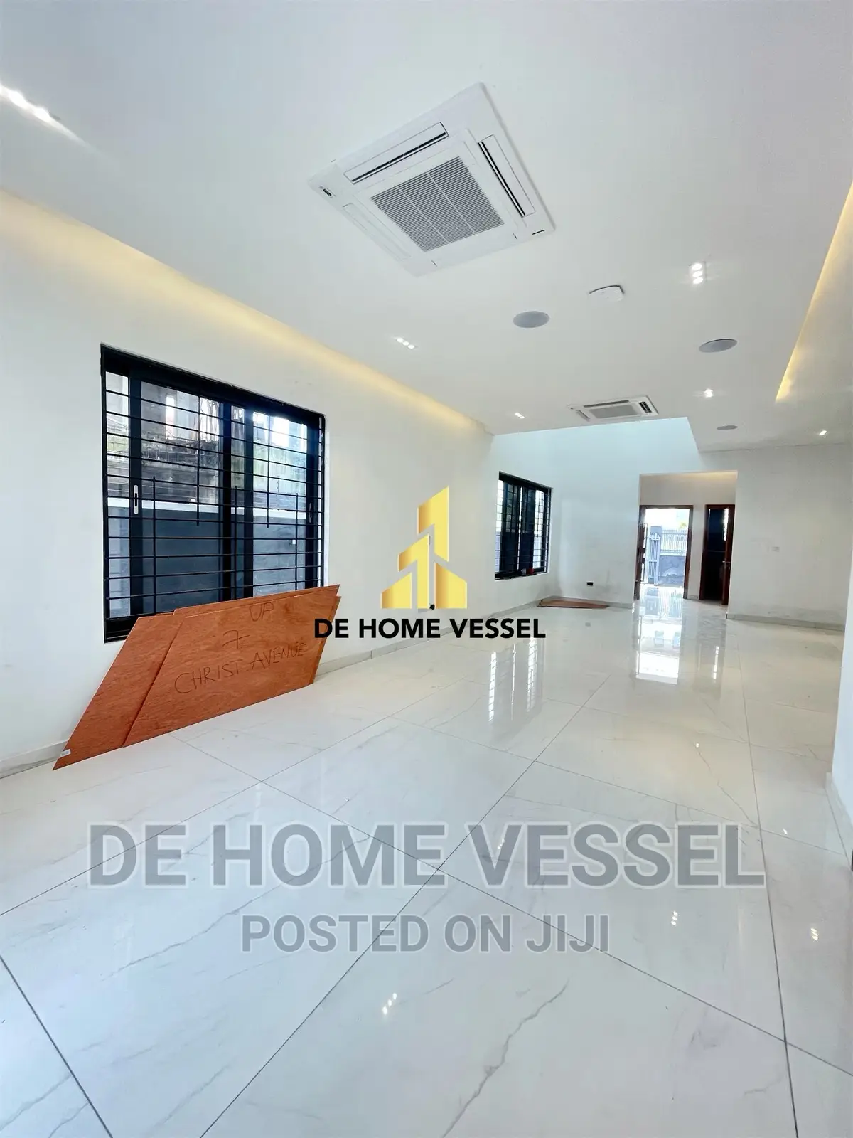 5bdrm Duplex in Lekki Phase 1 for sale