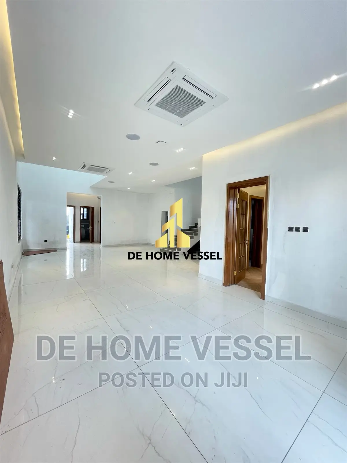 5bdrm Duplex in Lekki Phase 1 for sale