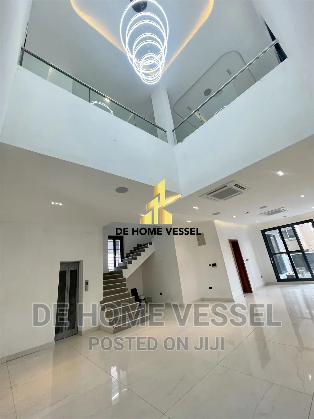 5bdrm Duplex in Lekki Phase 1 for sale