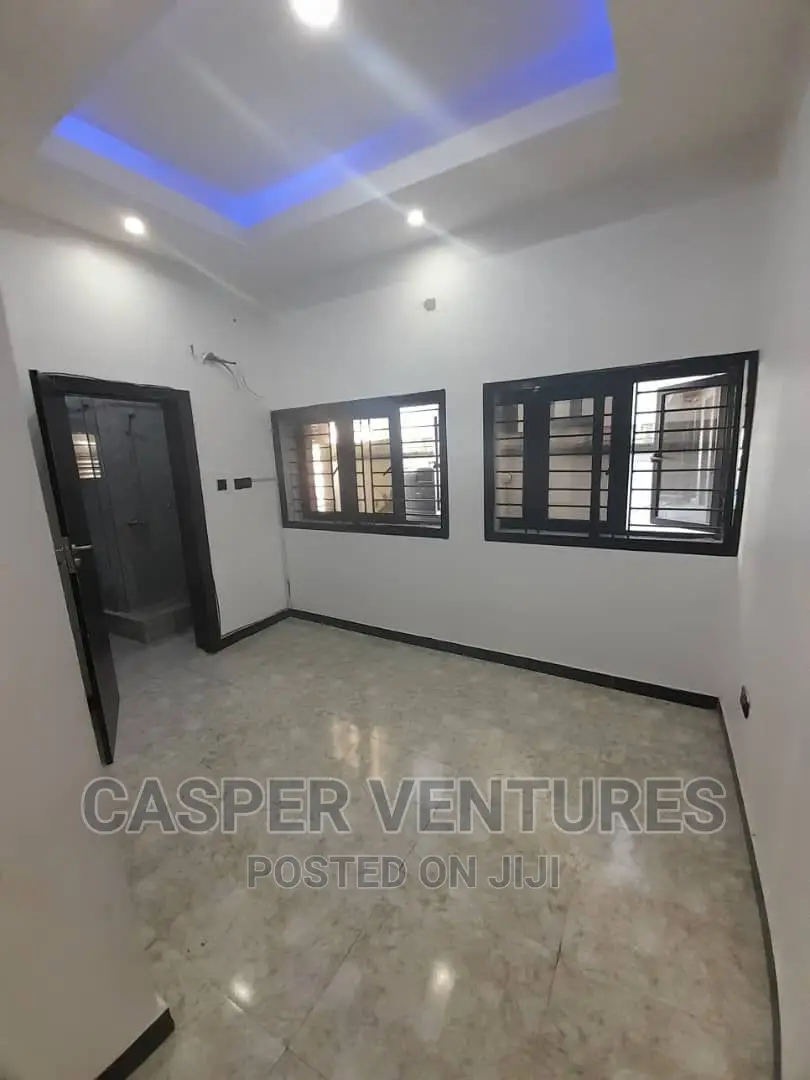 3bdrm Apartment in Chevron for rent