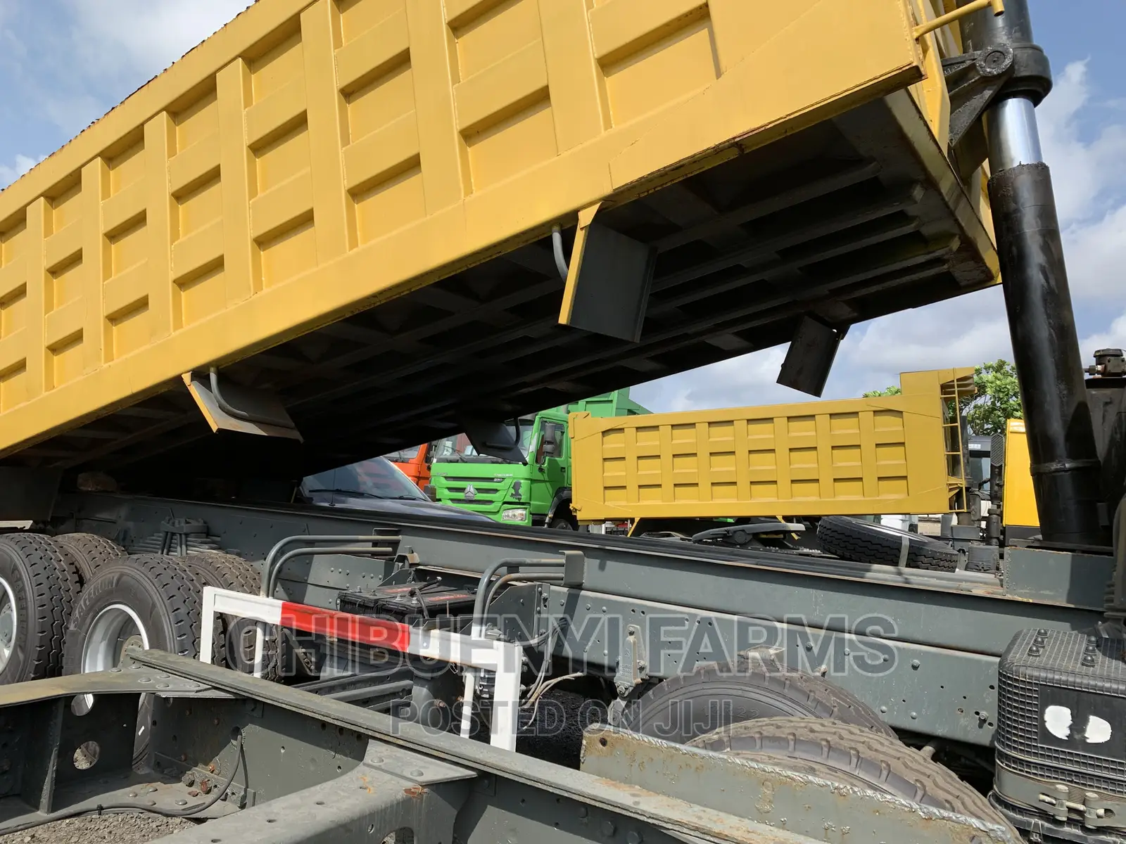 HOWO 375 TRUCK - 12tyres (45 Tons)