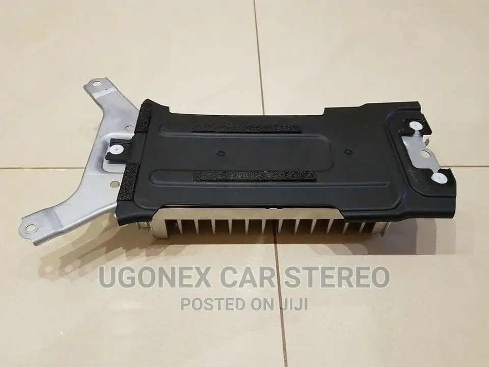 2012 - 16 Toyota Land Cruiser Factory JBL Amplifier