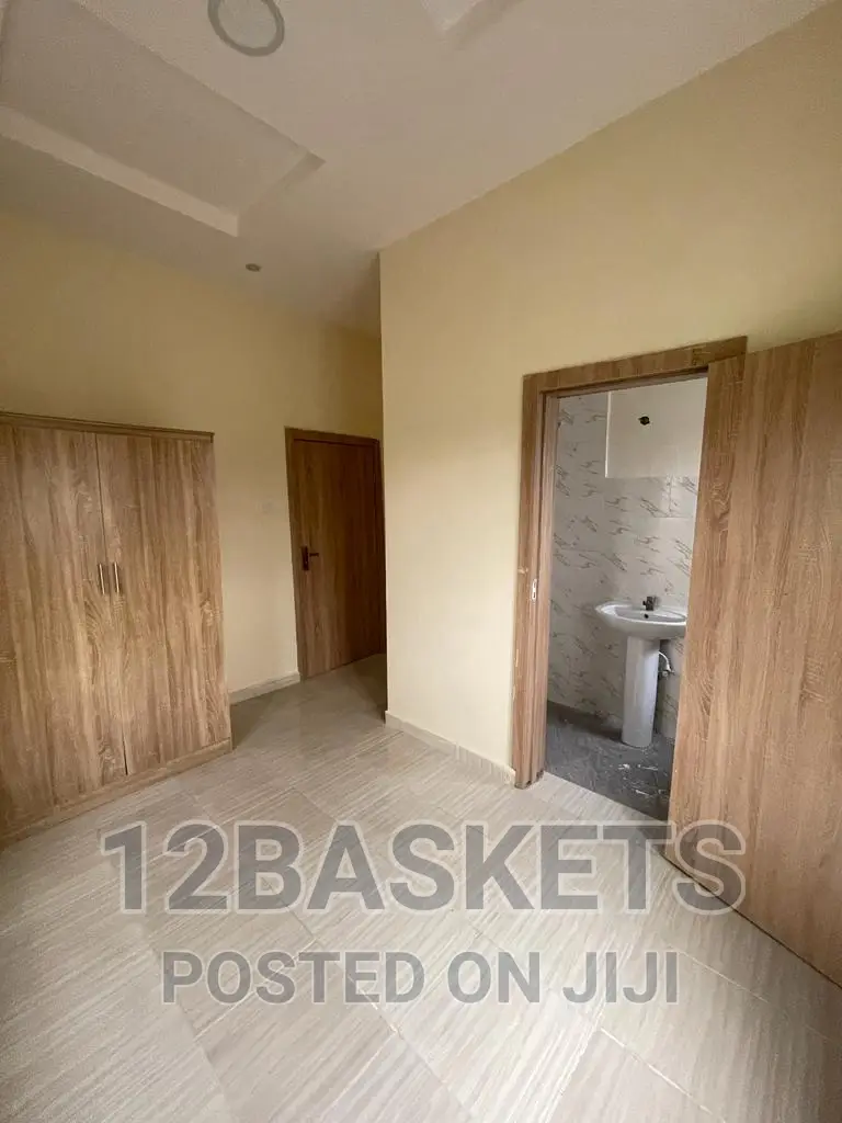 Furnished 4bdrm Duplex in Magodo Phase 1 for sale