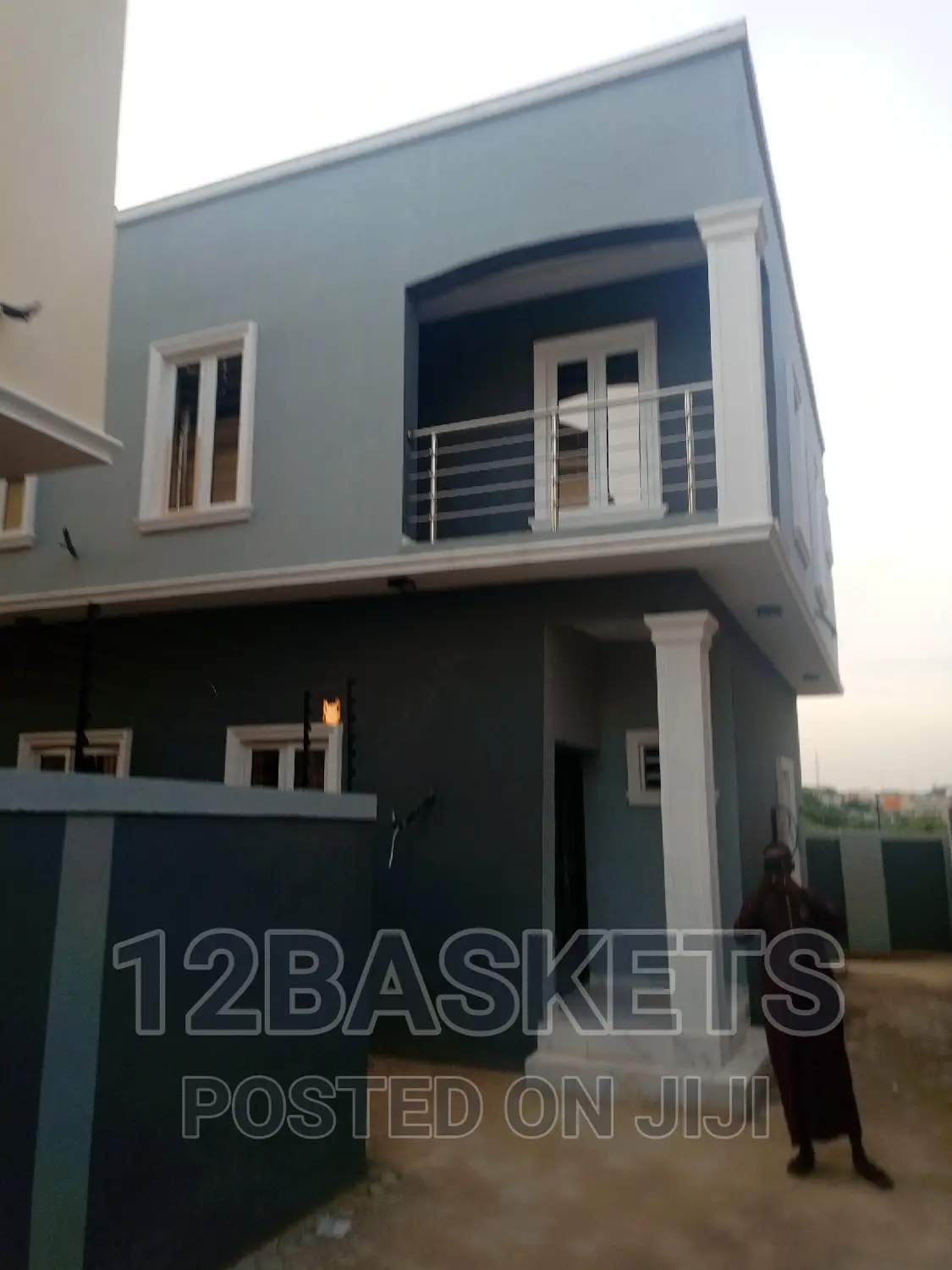 Furnished 4bdrm Duplex in Magodo Phase 1 for sale
