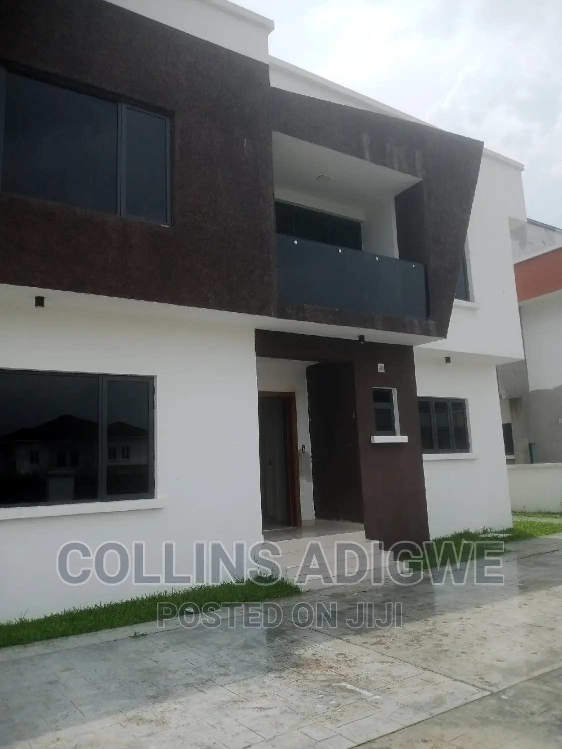 4bdrm Duplex in Royal Garden Estate for sale