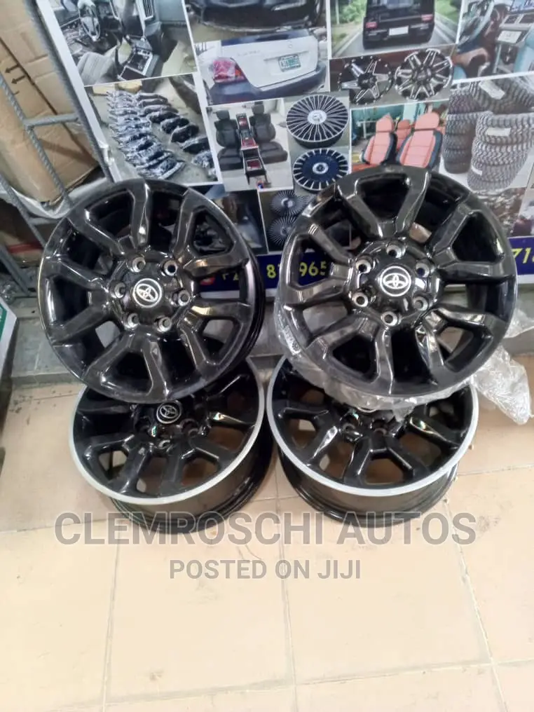 High Quality Certified Upgrade Alloyed Rims for Hilux 2023