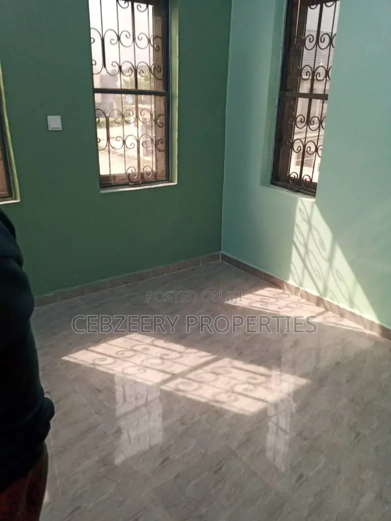 2bdrm Apartment in Magodo for rent
