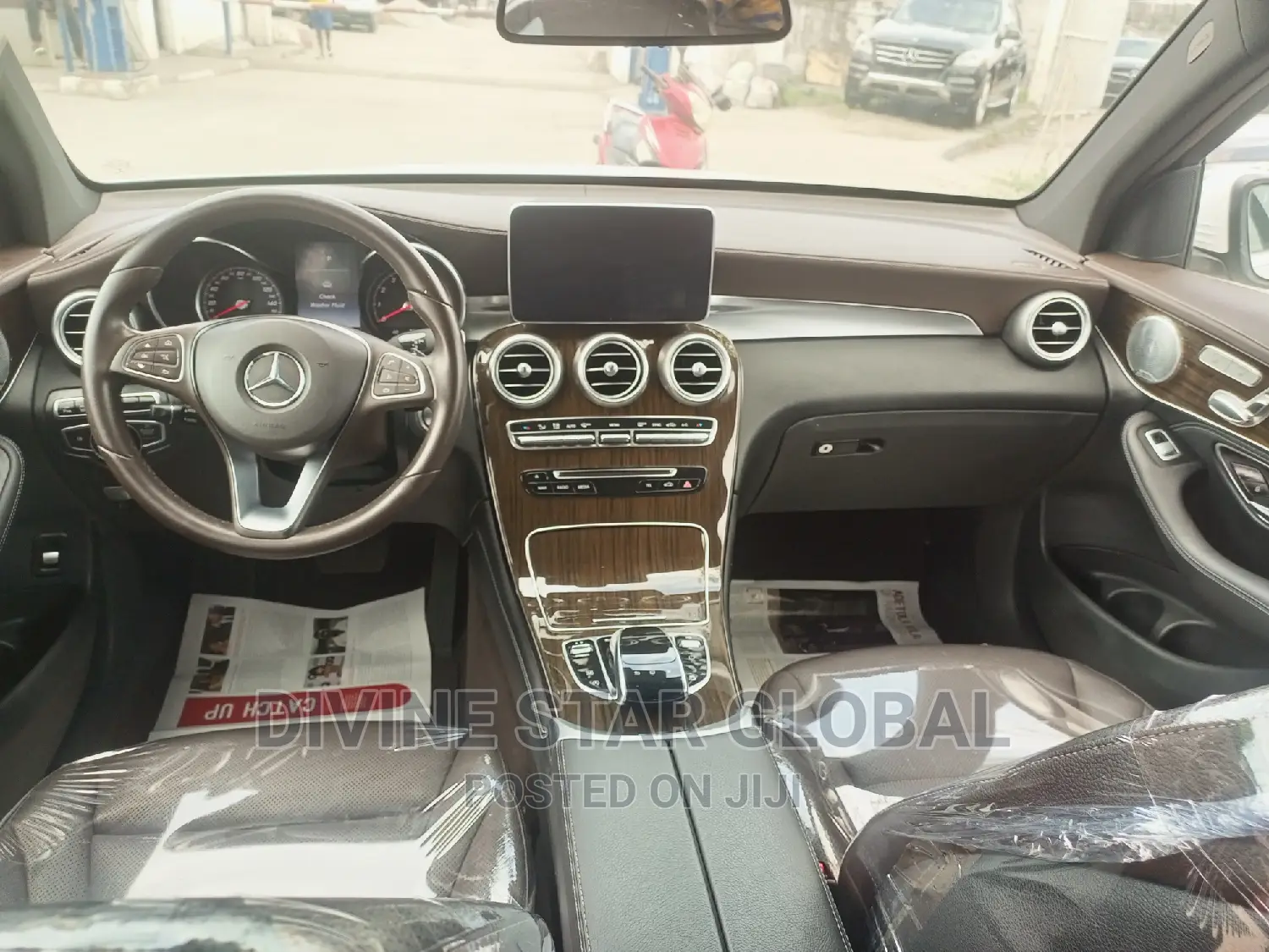 Mercedes-Benz GLC-Class 2017 White