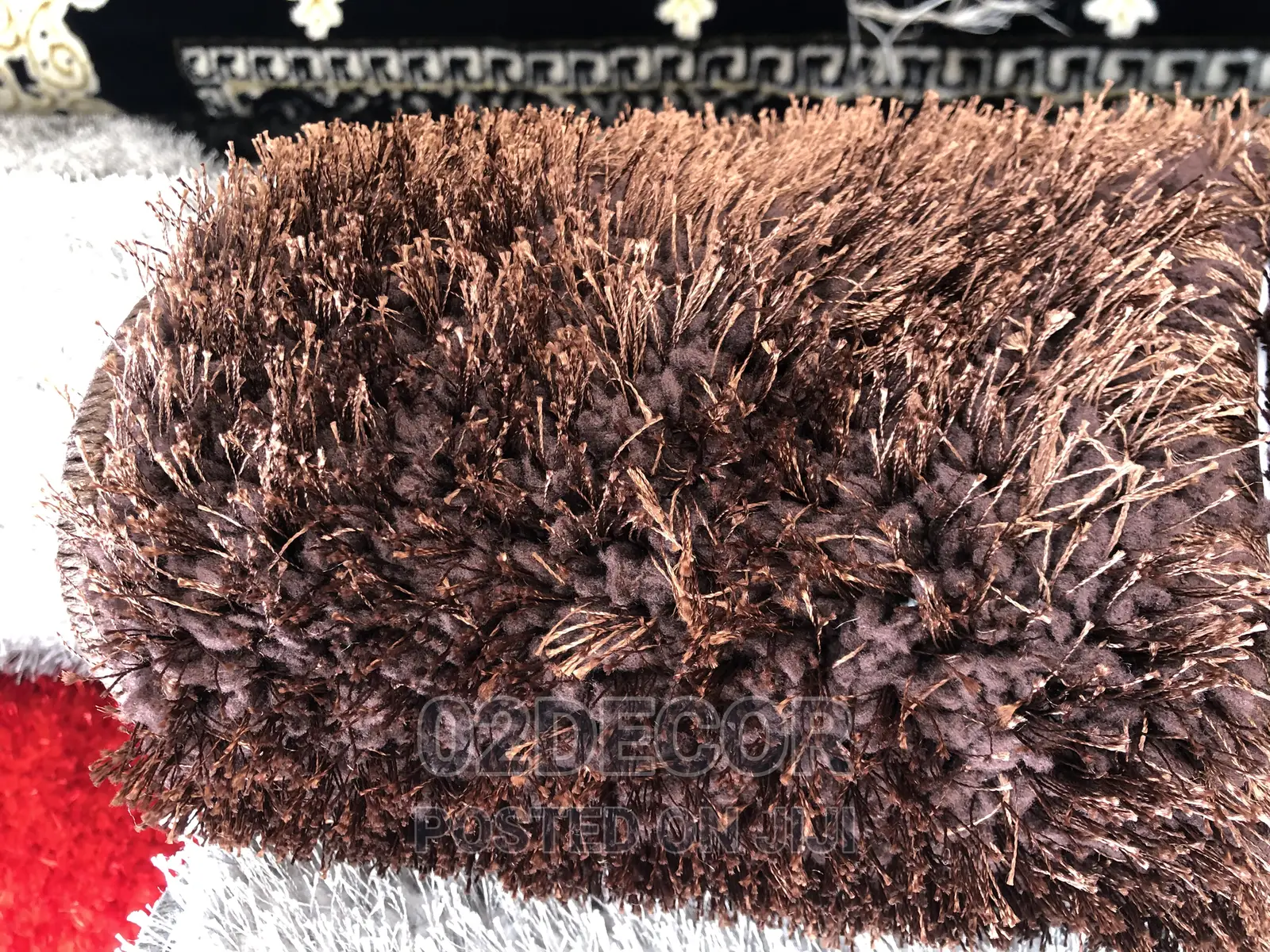 Plain Shaggy Center Rugs (4/6 and 5/7)
