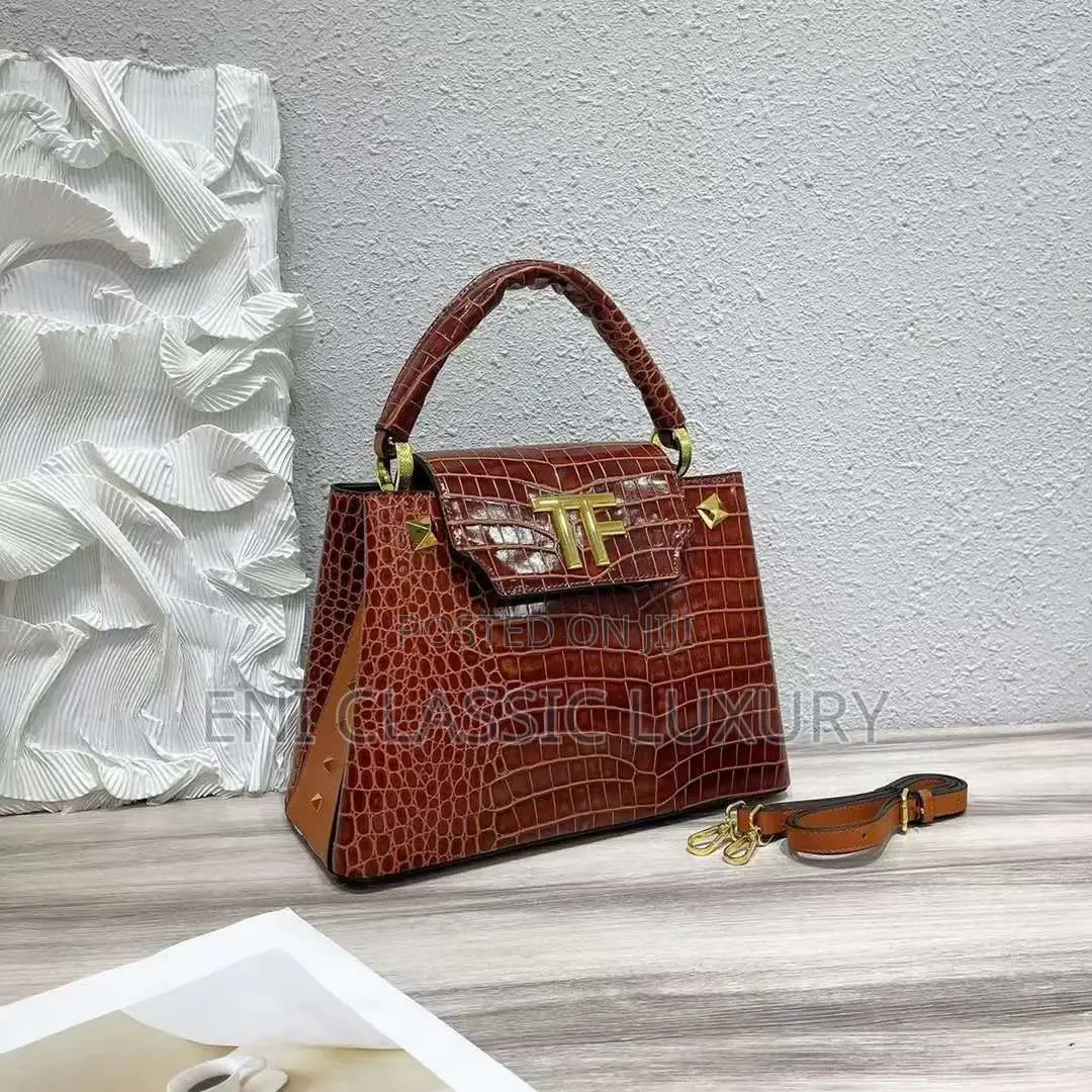 Super High Quality Bags Tom Ford Available in Store
