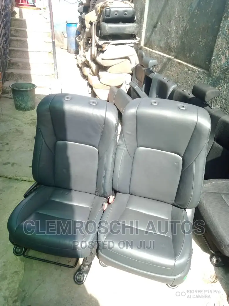 High Quality Certified Complete Seats for Toyota Hilux 2022