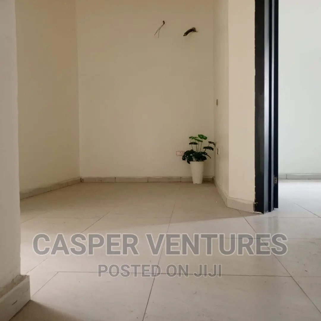4bdrm Townhouse/Terrace in Orchid, Chevron for sale