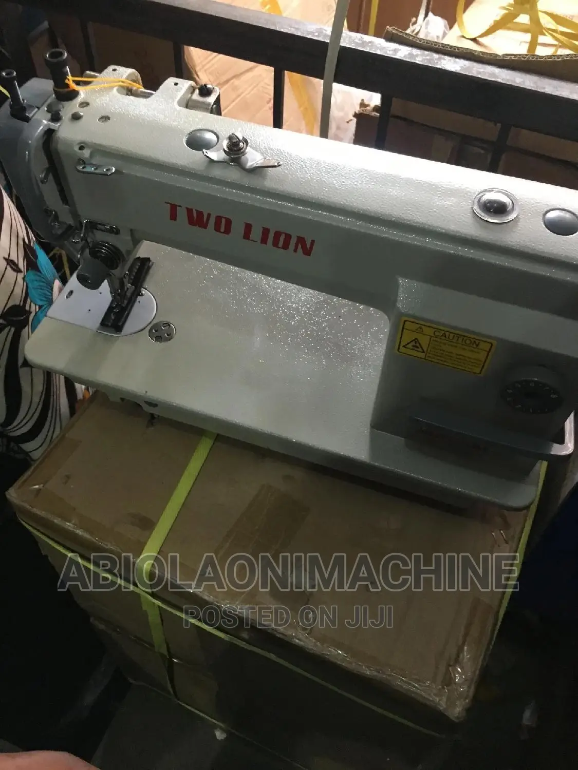 Two Lion Double Presser Foot Leather Sewing Machine 0302