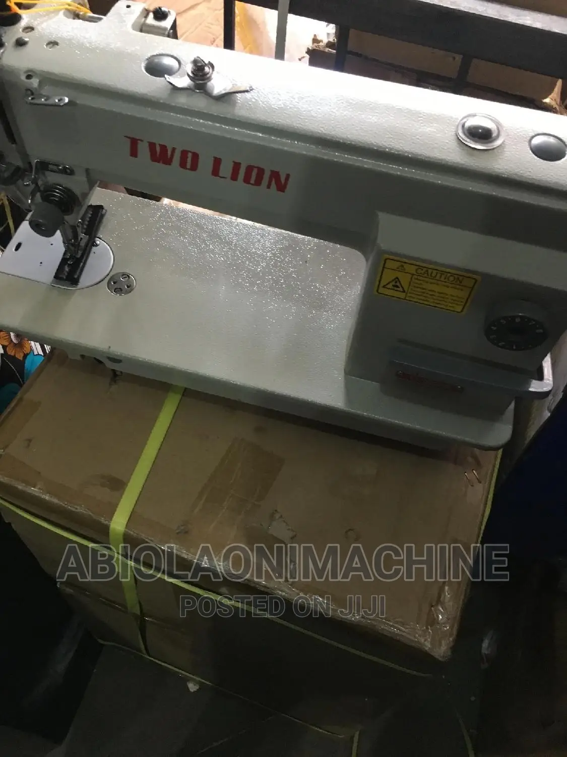 Two Lion Double Presser Foot Leather Sewing Machine 0302