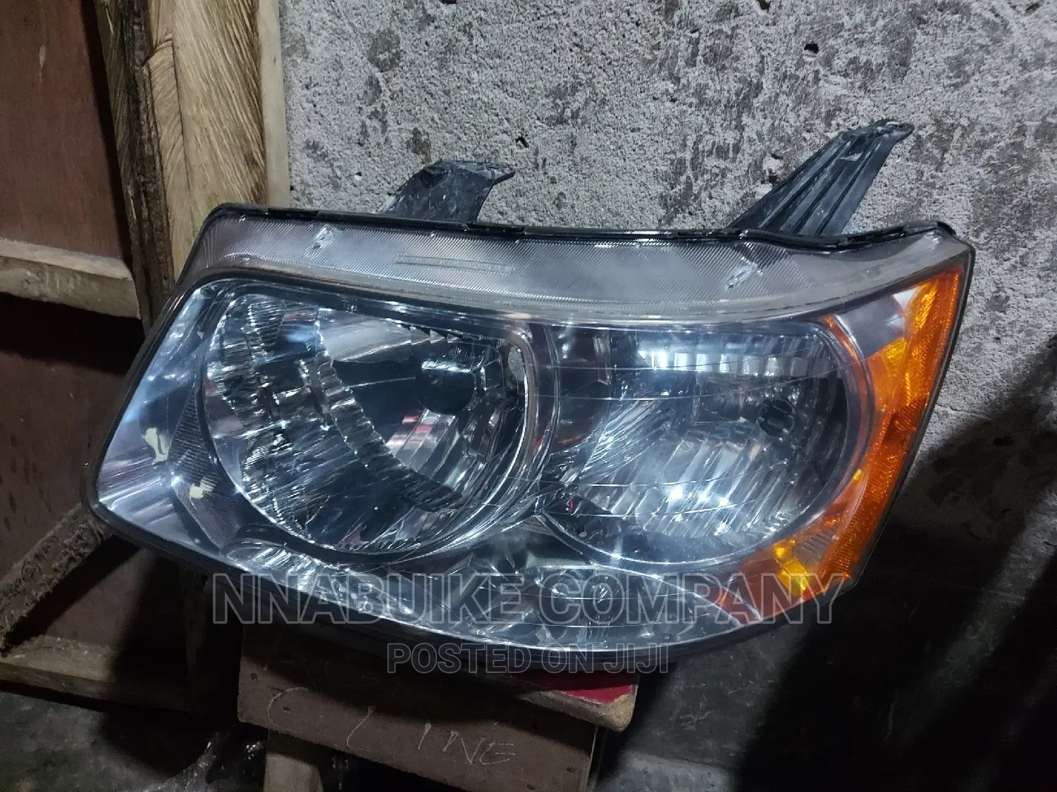 Pontiac Torrent Headlamp 2008