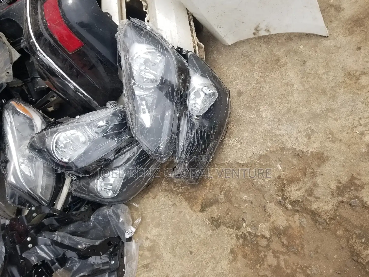 C300 2013 Set of Upgrade Headlights