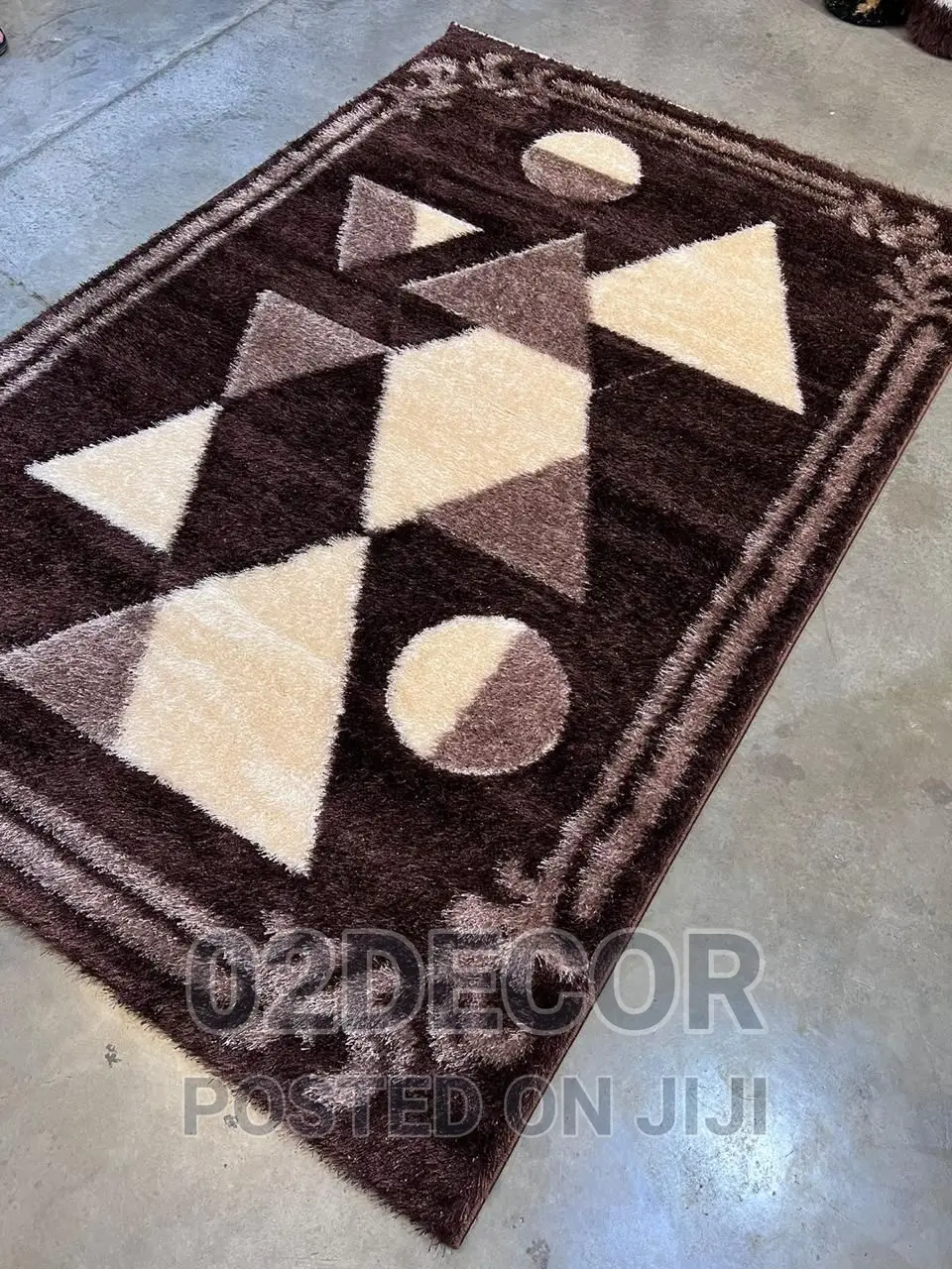 Brown and Cream Color Shaggy Center Rugs (5/7)