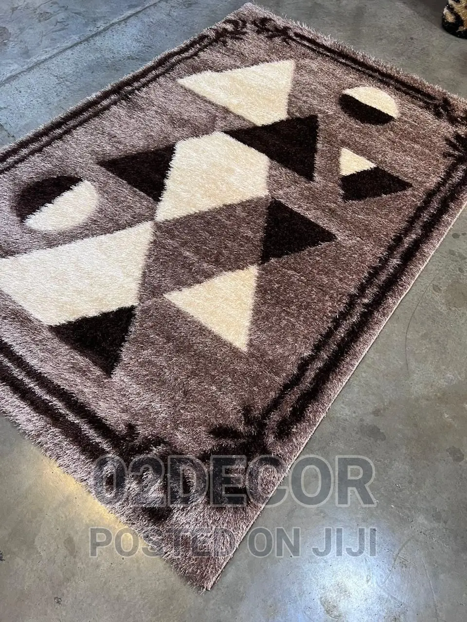 Brown and Cream Color Shaggy Center Rugs (5/7)