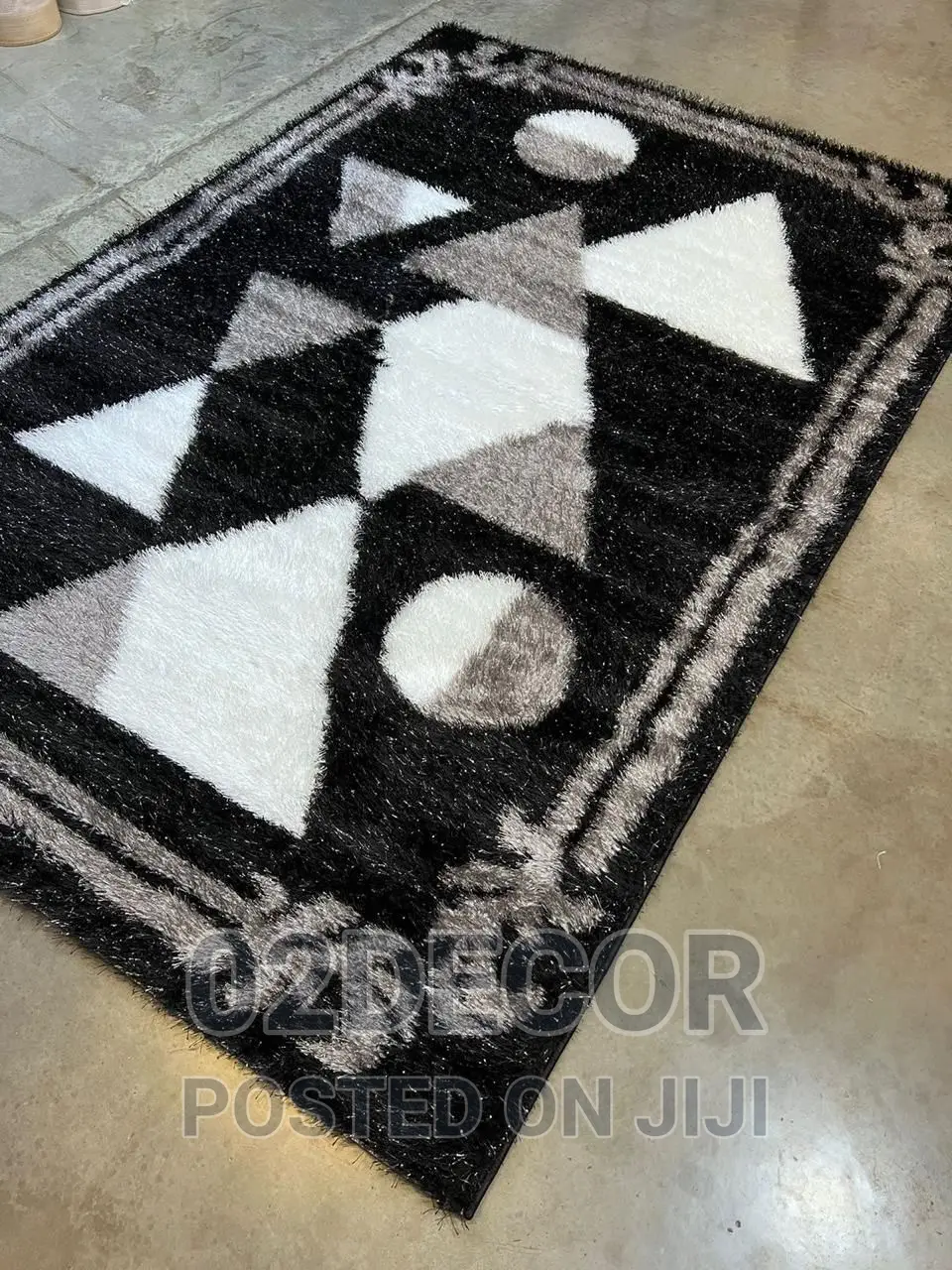 Brown and Cream Color Shaggy Center Rugs (5/7)
