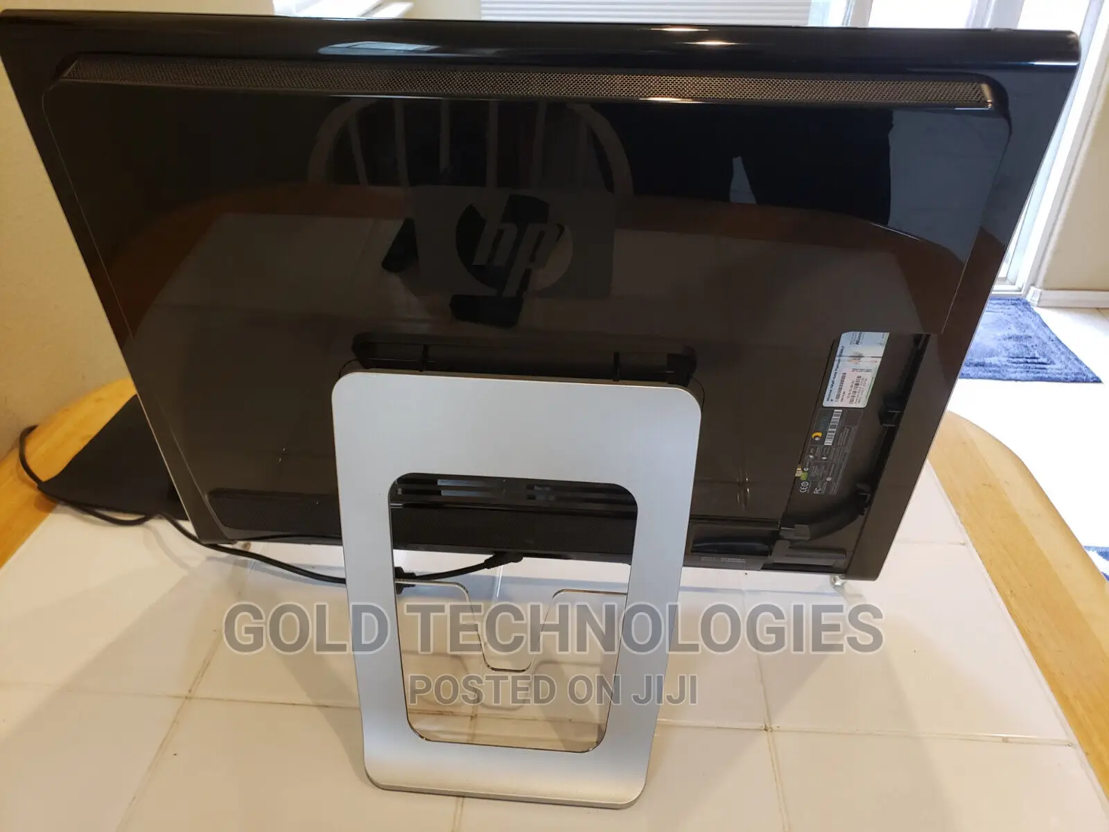 Desktop Computer HP AiO 24 4GB Intel HDD+SSD 500GB