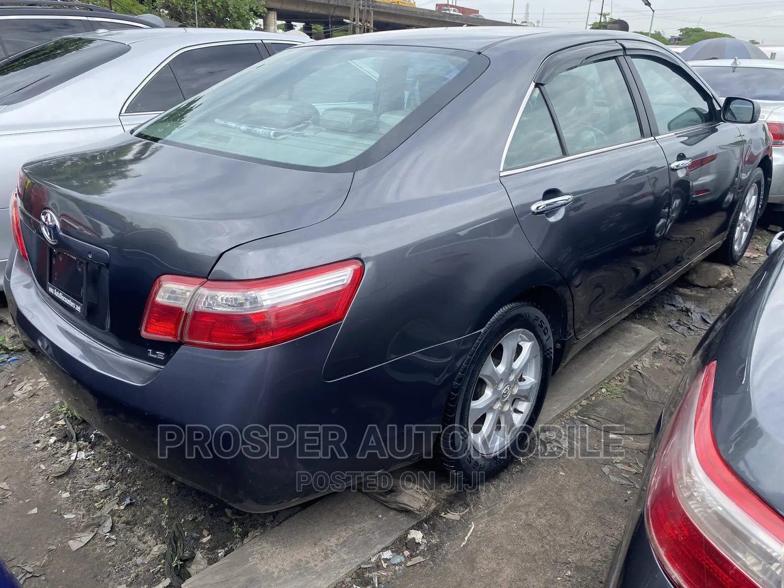 Toyota Camry LE 4dr Sedan (2.4L 4cyl 5A) 2008 Gray