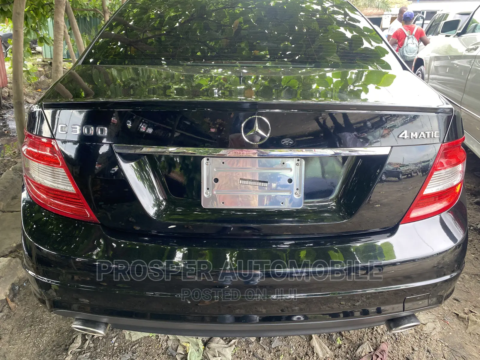 Mercedes-Benz C300 2011 Black