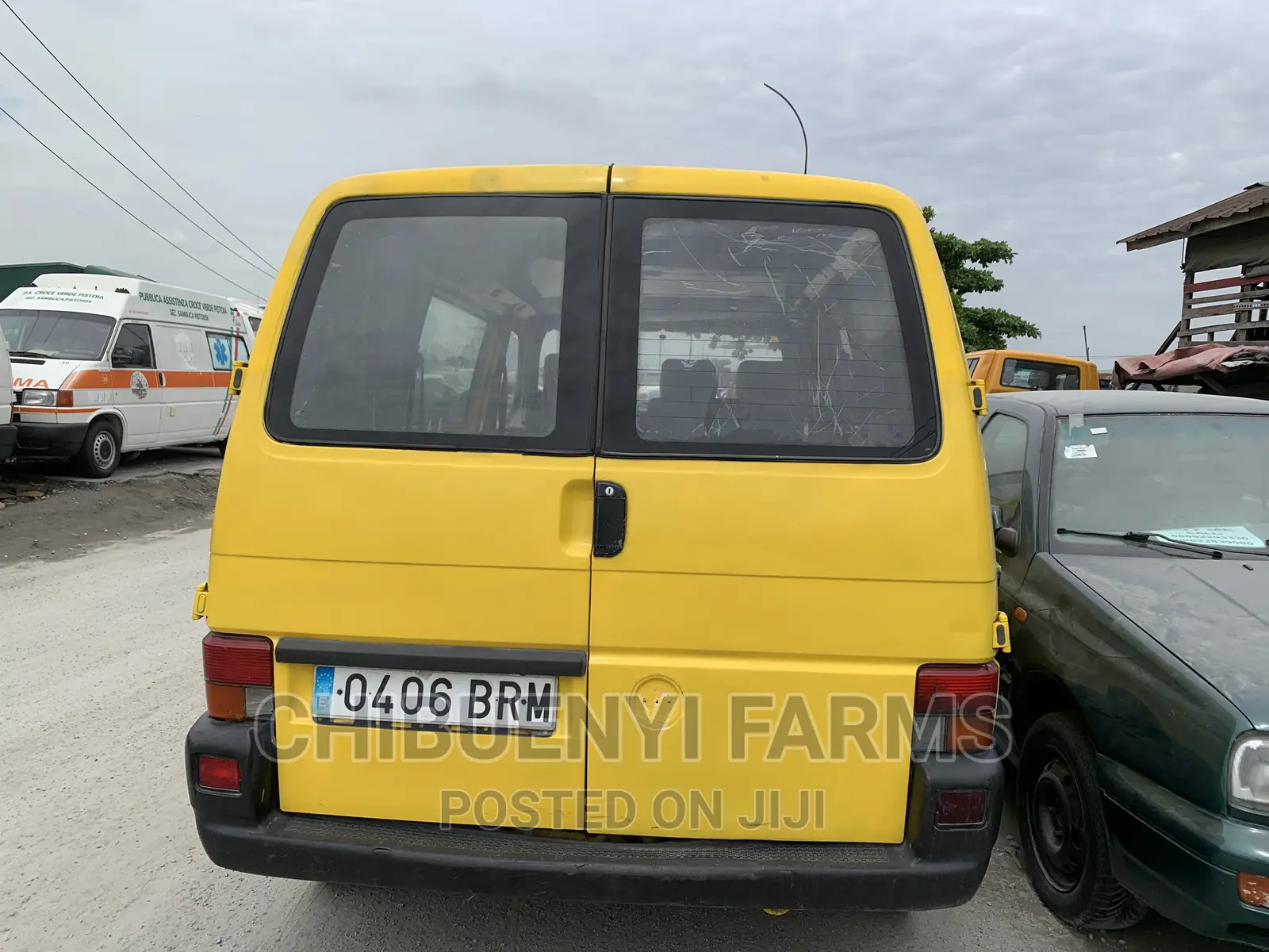 Volkswagen Transporter 2002 Yellow