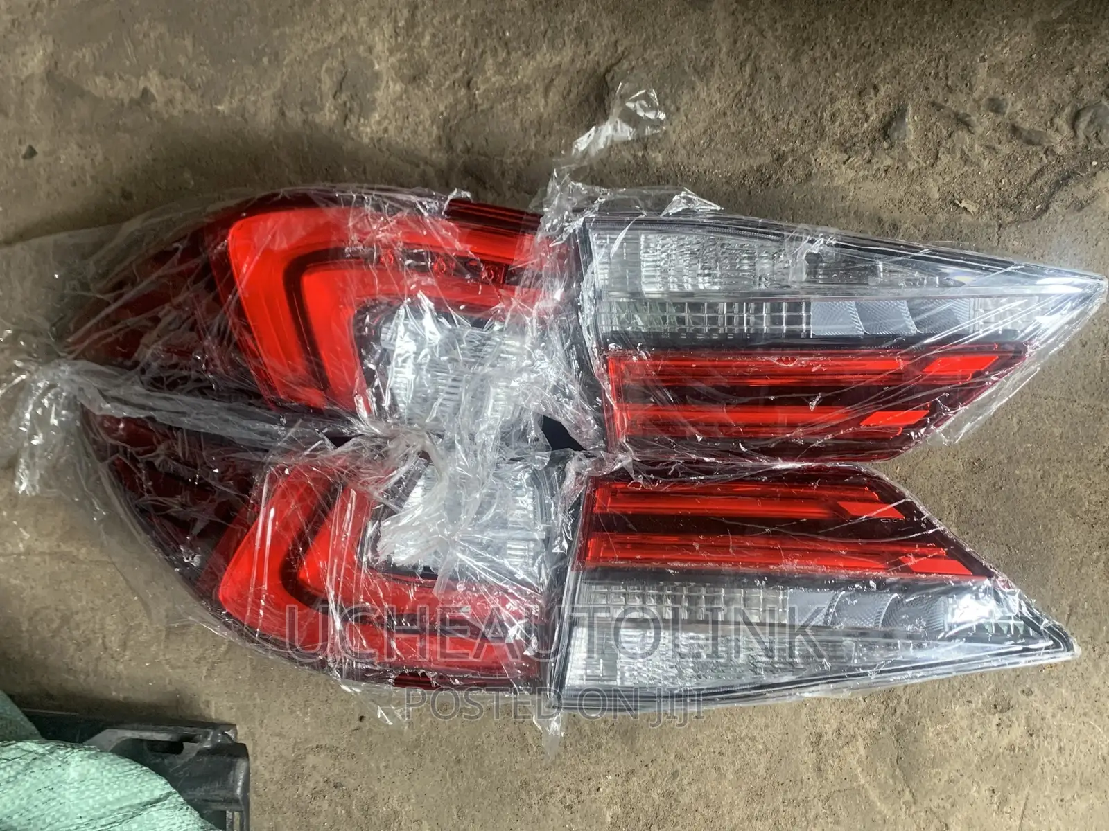 ES350 2018 Rearlight Available as Seen