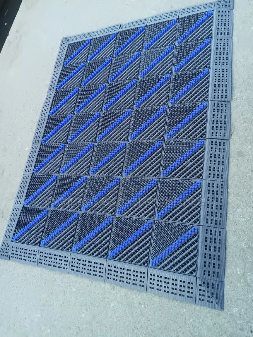 Industry Luxury Footmat Available in 80 by 120cm