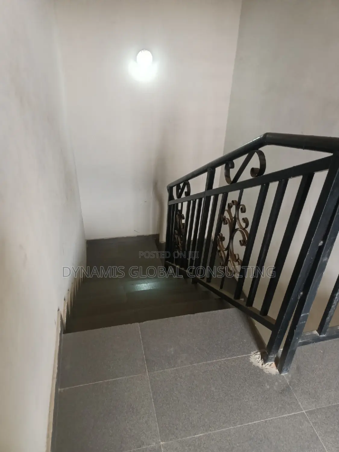 Furnished 1bdrm Block of Flats in Olatunde Sule Close, Omole Phase 2