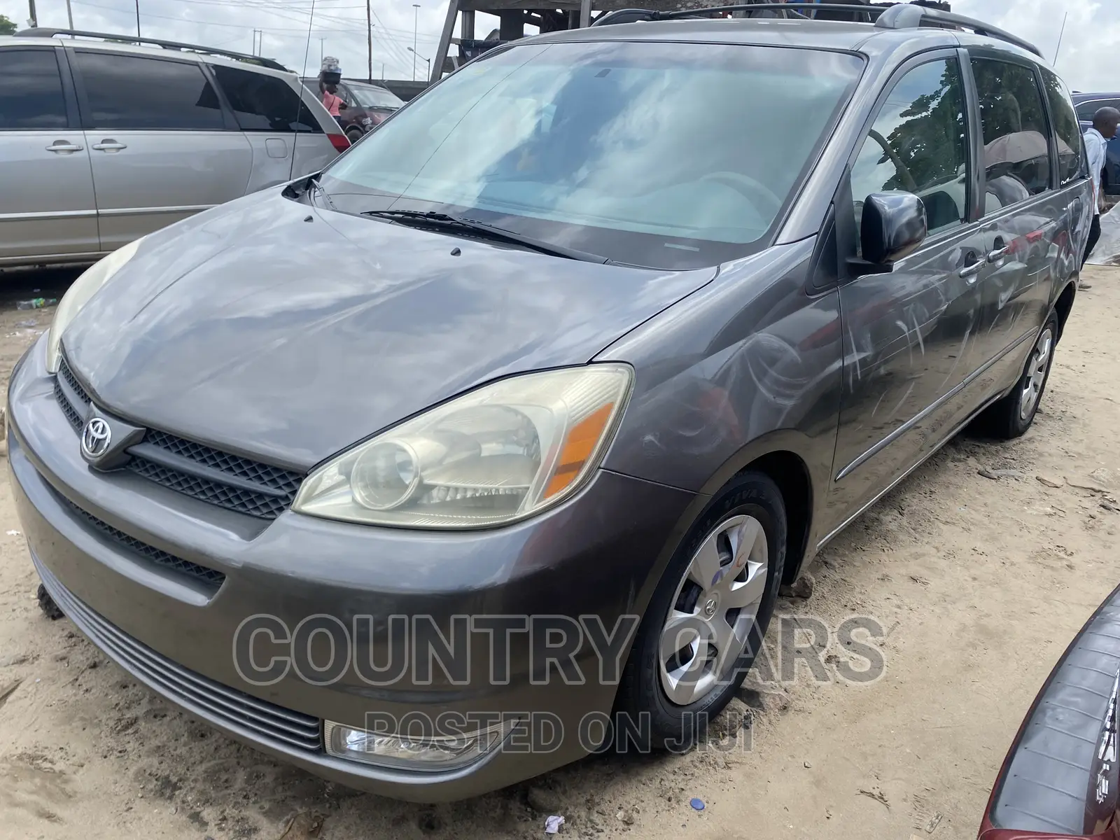 Toyota Sienna LE FWD (3.3L V6 5A) 2004 Gray